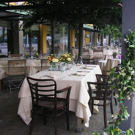 Grand Hotel De La Ville Parma Zewnętrze zdjęcie Restaurant in Italy